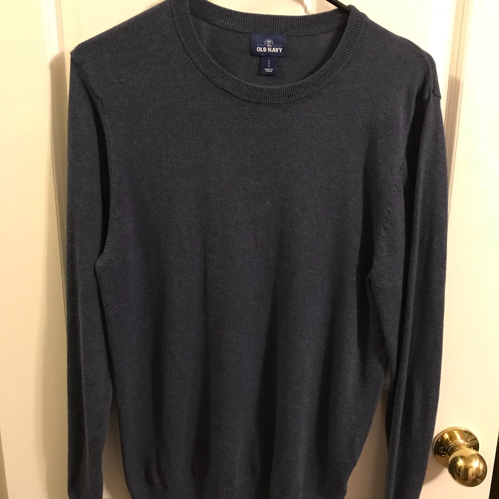 Old Navy blue crew neck blue sweater